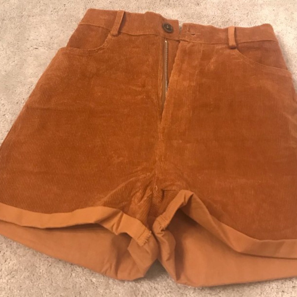 Corduroy High Waist Shorts - Picture 7 of 7